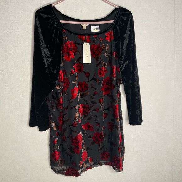 Adiva Velvet Tunic Women’s Plus Size 1X Black Red Floral Shirt Witchy Whimsigoth - Picture 1 of 11